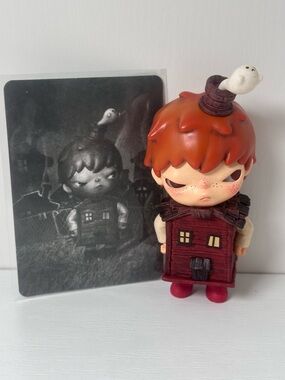 Hirono Shelter Series “Cabin” Figure